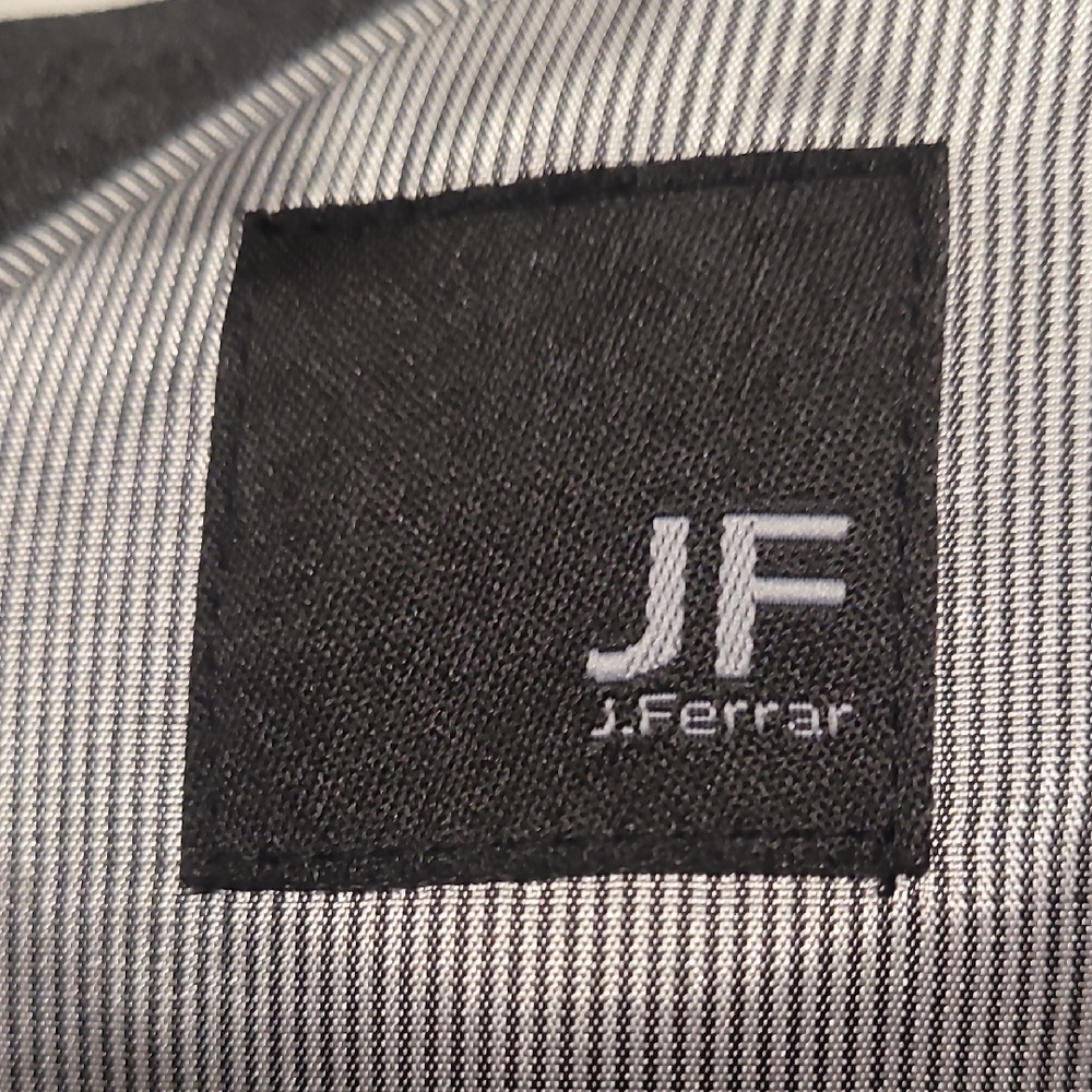JF J.Ferrar Charcoal and Light Gray Suit